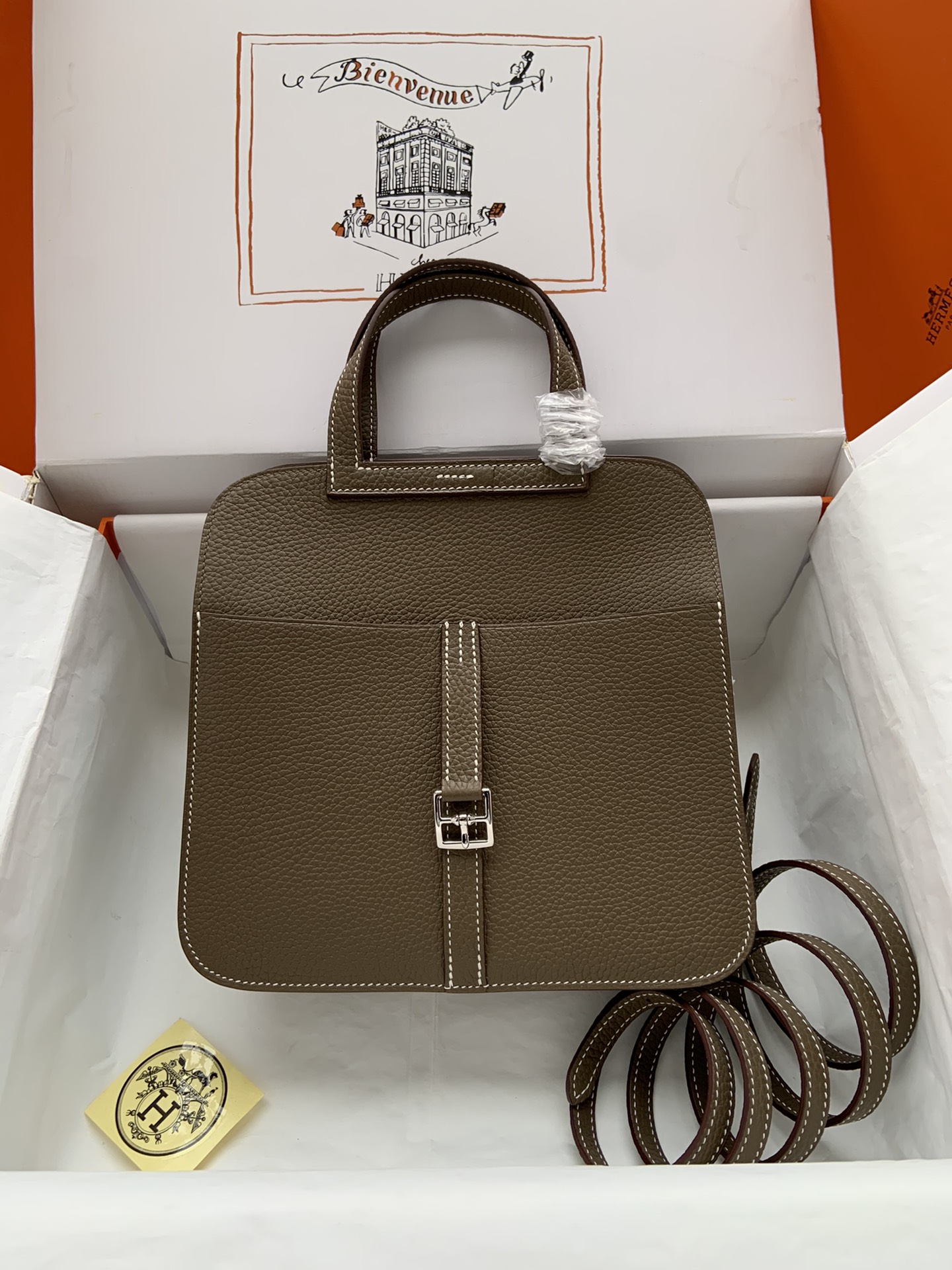 Hermes Halzan 25 Handbag Shoulder Bag In Etoupe Clemence Leather